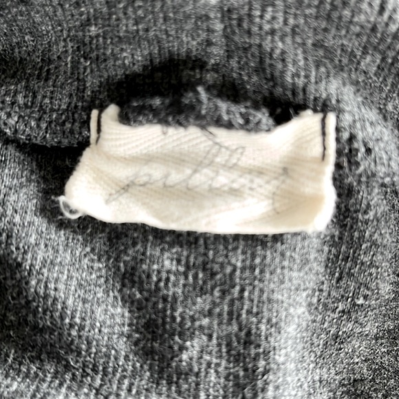 Knit dress cowl or off the shoulder - Picture 3 of 8